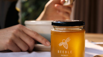Beeble Honey Whisky hot toddy with lemon and cinnamon stick